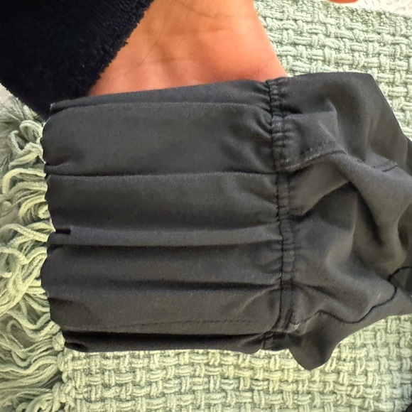 Under Armor Track Pants - Picture 3 of 4